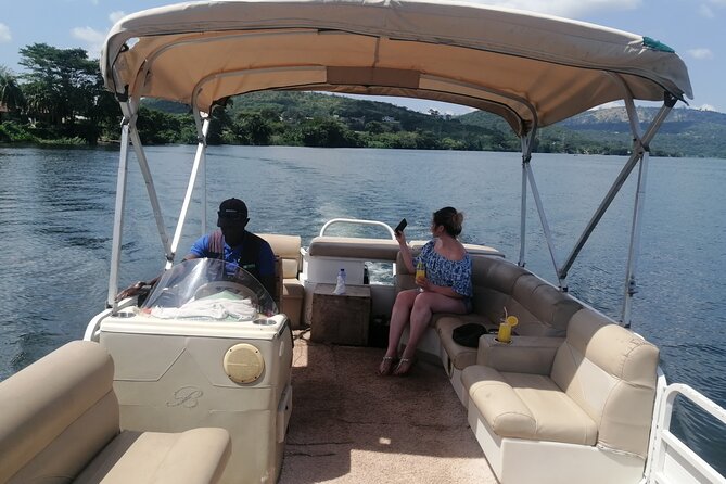 Full-Day Accra Safari and Boat Cruise Private Tour - Tour Highlights