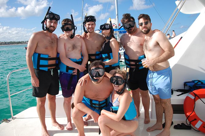 Full-Day Adventure: 4x4 Experience, Snorkeling Cruise, Sharks & Rays - Safety and Accessibility