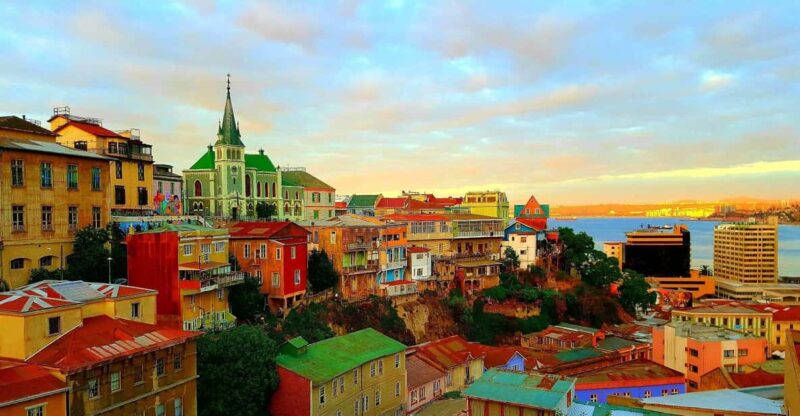Full-Day Adventure Valparaíso & Viña Del Mar From Santiago - Key Points