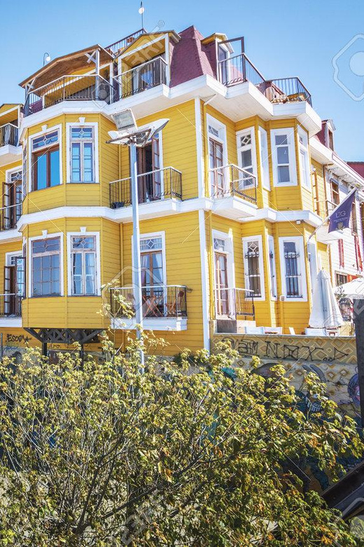 Full-Day Adventure Valparaíso & Viña Del Mar From Santiago - Dining and Refreshments
