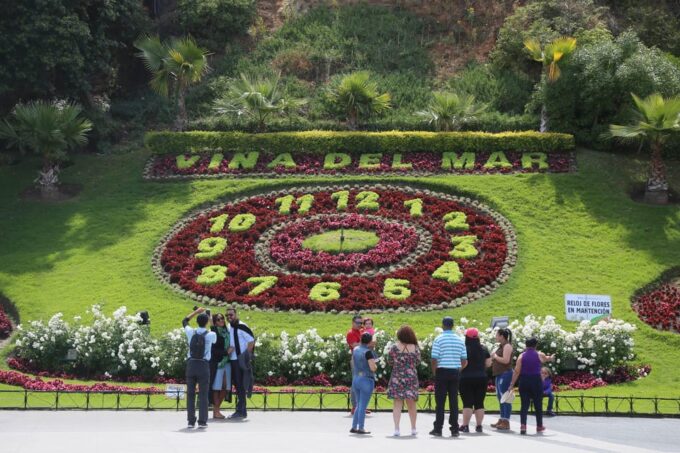 Full-Day Adventure Valparaíso & Viña Del Mar From Santiago - Transportation and Pickup