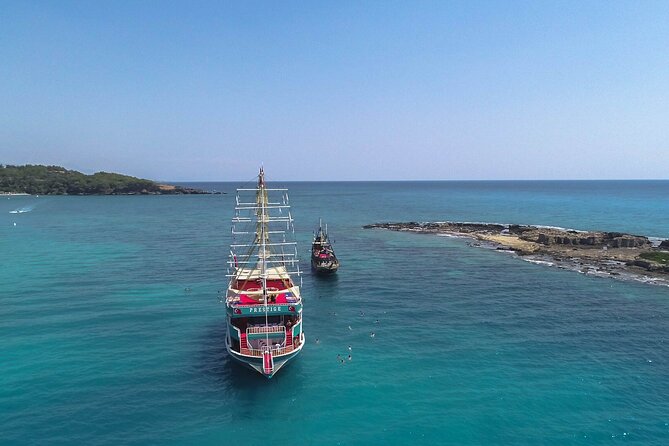 Full Day All Inclusive Boat Ride and Foam Party - Getting to the Tour