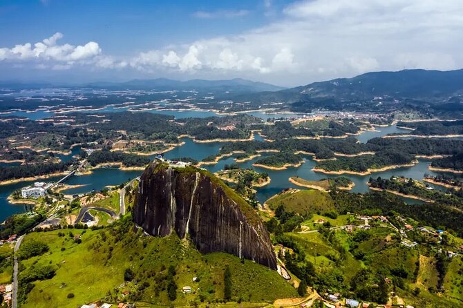 Full-Day All-Inclusive Tour Guatapé Stone of El Peñol - Key Points