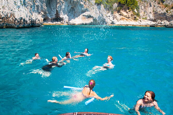 Full Day Amalfi Coast Small Group Boat Tour From Naples - Customer Feedback Highlights