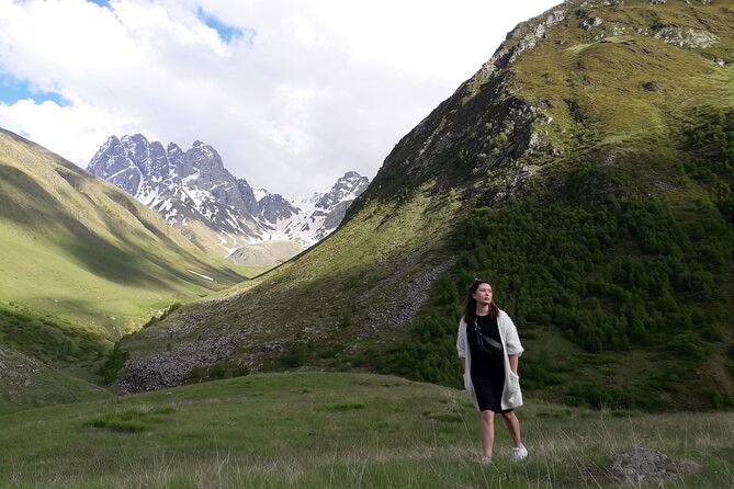 Full Day Ananuri-Gudauri-Kazbegi Private Tour - Visiting Gudauri Resort