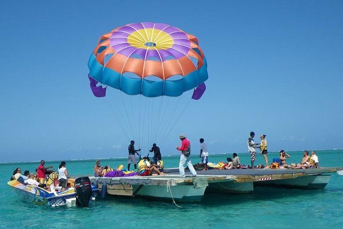 Full-Day At Ile Aux Cerf: Speed Boat, GRSE, Lunch On A Private Island & Transfer - Meeting & Pickup