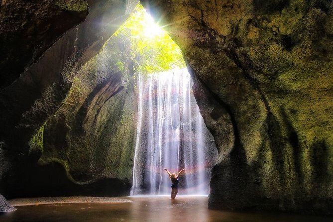 Full Day : Bali TUKAD CEPUNG Waterfall & Gates of HEAVEN at Lempuyang Temple - Tukad Cepung Waterfall Exploration