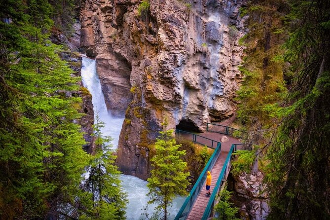Full Day Banff & Yoho National Park Tour Group 4/6ppl Customizabl - Scheduling and Availability