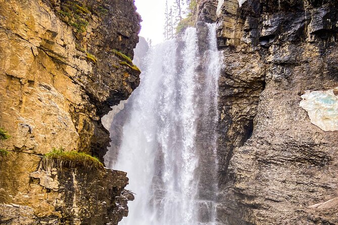 Full Day Banff & Yoho National Park Tour Group 4/6ppl Customizabl - What to Expect