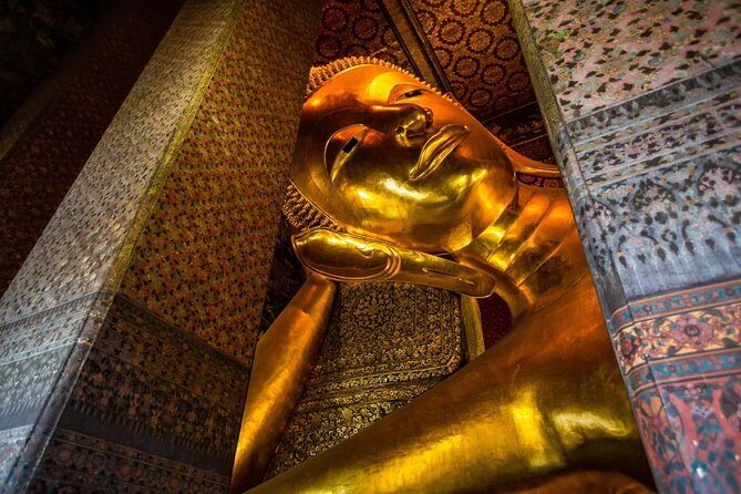 Full Day Bangkok PRIVATE City Tour With Locals - Wat Trimit & Wat Pho Tickets - Itinerary