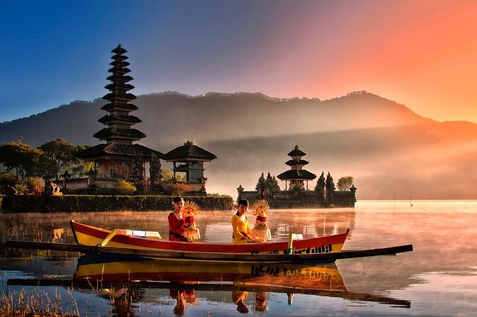 Full Day : Bedugul Temple - UNESCO Rice Terrace - Tanah Lot Temple - Highlights of the Tour