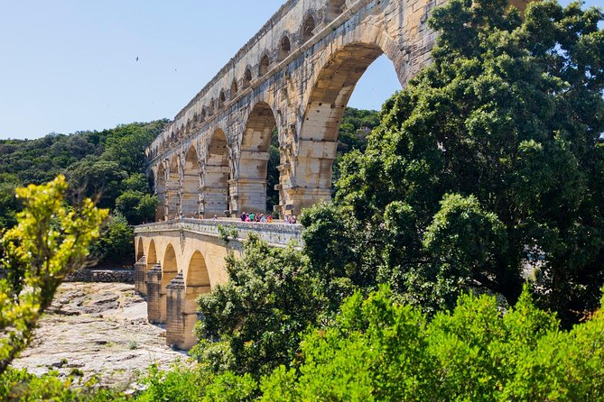 Full Day Best of Provence Tour From Avignon - Meeting and Pickup