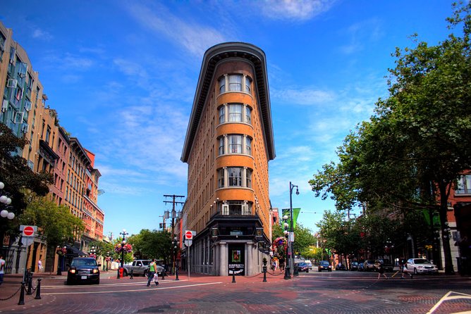 Full Day Best of Vancouver Private City Tour and Beer Tasting - Getting to the Tour