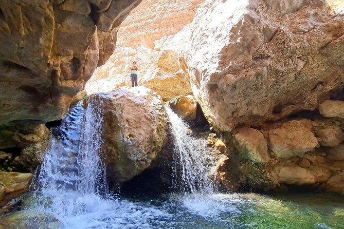 Full-Day Bimmah Sinkhole and Wadi Al Arbeieen Tour - Whats Included