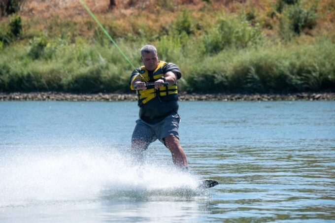 Full-Day Boarding Experience Wakeboard,Wakesurf,orKneeboard - Pricing and Duration