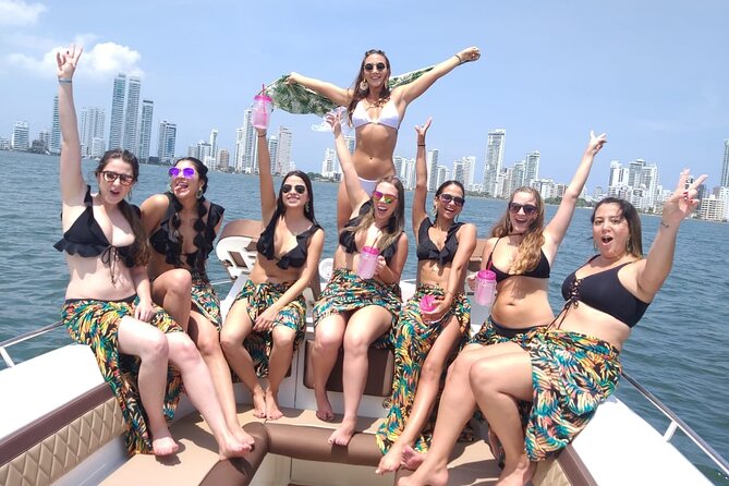 Full Day Boat Rental With Captain in Cartagena - Key Points
