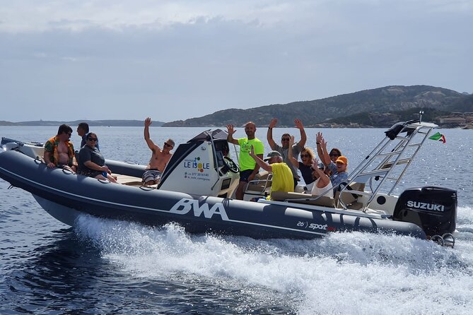 Full Day Boat Tour of La Maddalena, Caprera, Spargi, and Budelli - Inclusions and Amenities