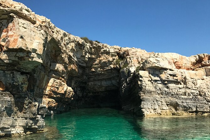 Full-Day Boat Tour of the Medulin Archipelago From Medulin - Visiting Porer Lighthouse