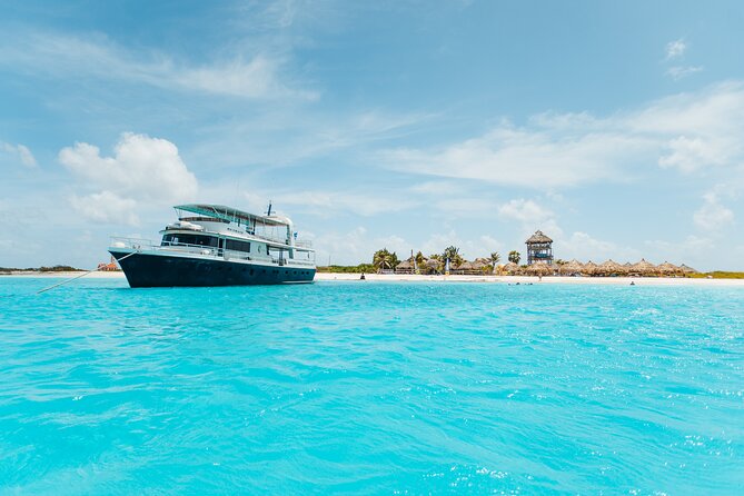 Full Day Boat Trip to Klein Curaçao - Customer Reviews and Experiences