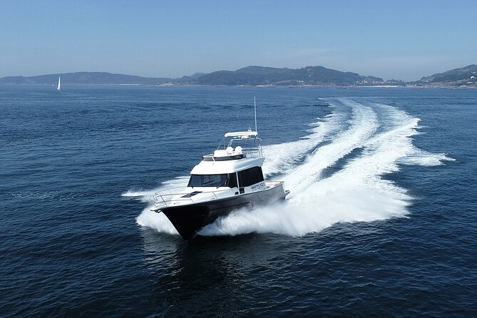 Full Day by Boat With Private Tour in Natural Park - Key Points