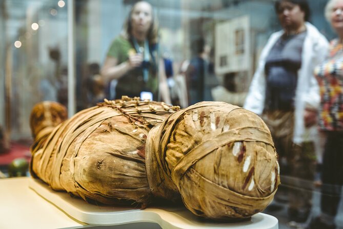 Full Day Cairo Guided Tour Pyramids and Museum, Lunch - Hurghada - Enjoy Lunch During the Tour