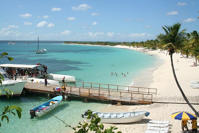 Full Day Caribbean Catalina Island With Snorkeling - Snorkeling Experience