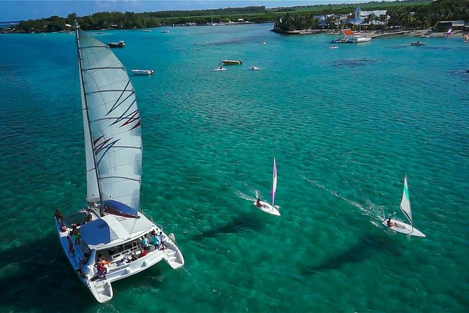 Full-Day Catamaran Cruise to Ile Aux Cerfs With BBQ Lunch - Departure and Pickup