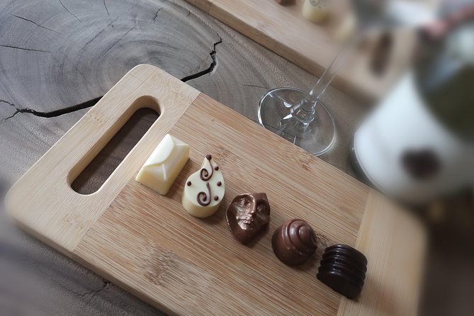 Full-Day Chocolate, Cheese, Olive and Wine Tour From Stellenbosch - Transportation and Accessibility