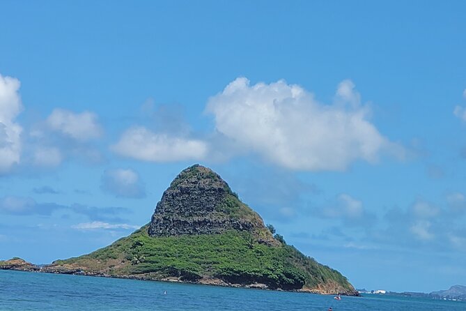 Full-Day Circle Island Guided Tour of Oahu - Tour Amenities