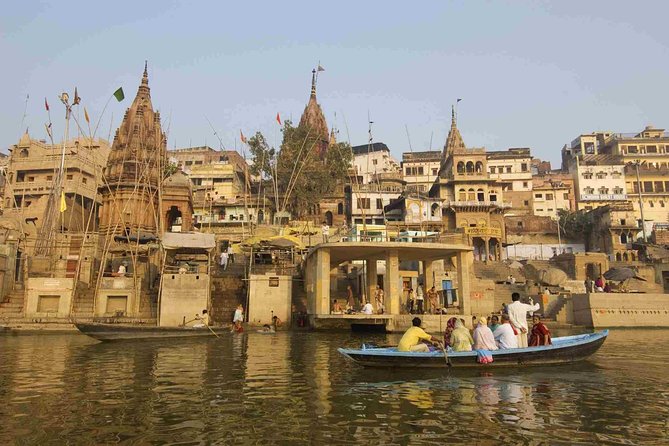 Full Day City Tour of Varanasi With Boat Ride and Evening Aarti Ceremony - Experiencing the Spiritual Atmosphere