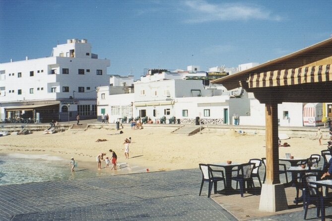 Full-Day Cruise From Lanzarote to Corralejo and Lobos Island - Meeting Point and Pickup Details