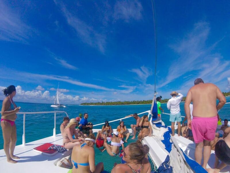 Full-Day Cruise of Isla Saona From Santo Domingo With Lunch - Beverages and Lunch
