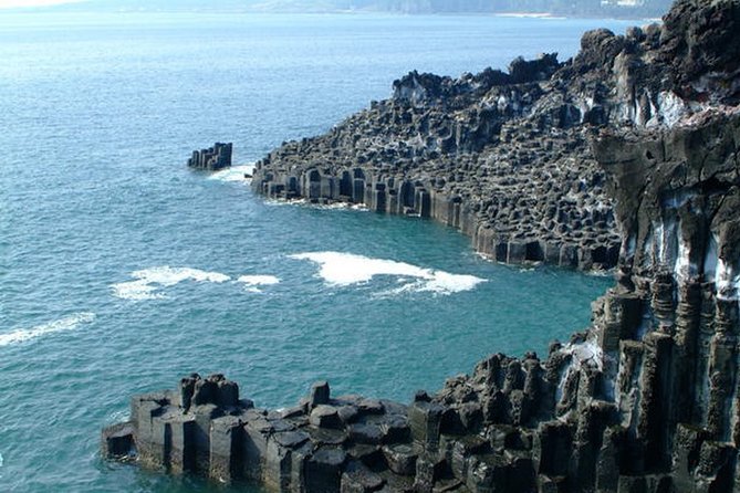 Full-Day Customizable Private Essential Jeju Island Tour for South Course - Oedolgae Rock Formation