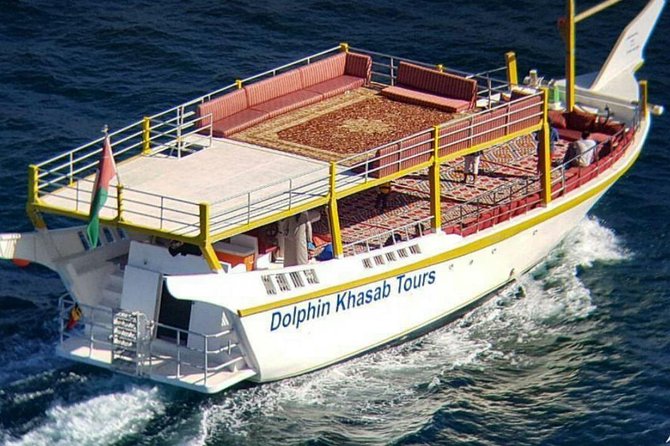 Full Day Dhow Cruise of the Fjords of Musandam - Onboard Activities and Amenities