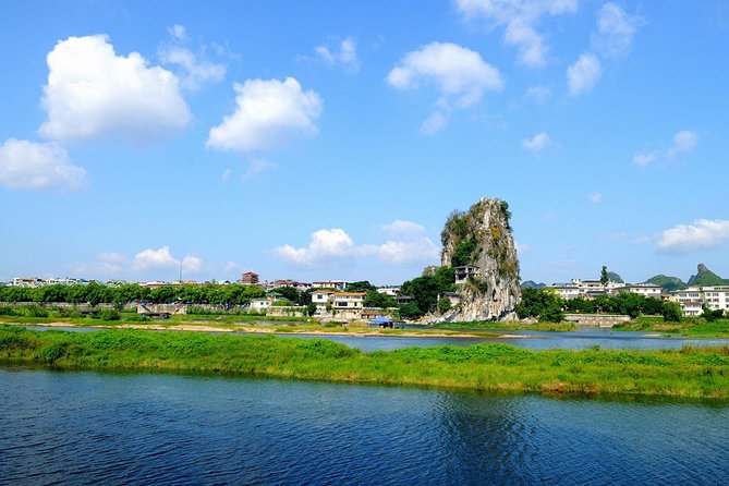 Full-Day Discovery of Guilin Landscapes With Lunch Inclusive - Discovering the Local Cuisine