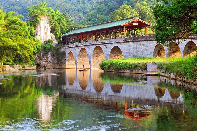 Full-Day Discovery of Guilin Landscapes With Lunch Inclusive - Marveling at Limestone Formations