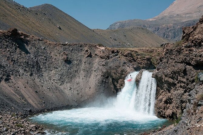 Full Day Embalse Del Yeso Picnic in Andes Mountains From Santiago - Pickup Information