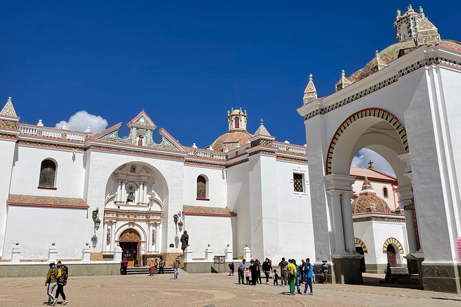 Full Day Excursion Lake Titicaca, Copacabana and Sun Island - Meeting and Pickup Information