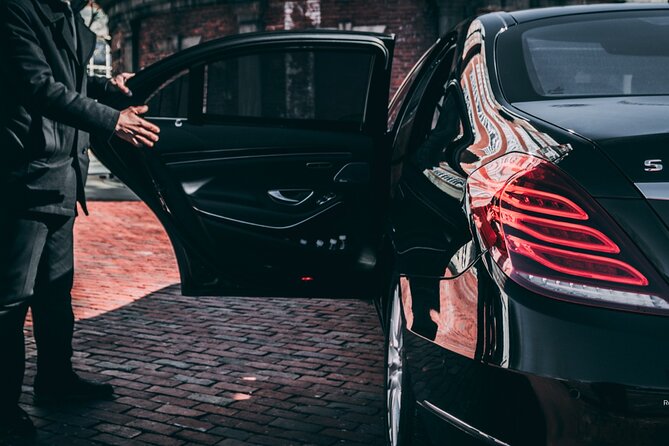 Full-Day Executive Chauffeur Service in Amsterdam - Multilingual Chauffeur Capabilities