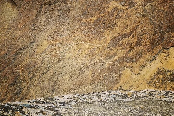 Full Day Gobustan & Absheron Tour (Group or Private) - Tour Group Size