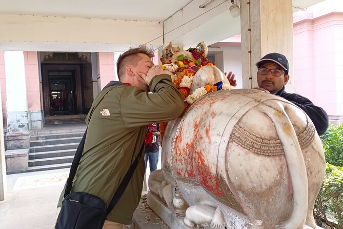 Full Day Guided City Tour of Varanasi in AC Car With a Local - Ramnagar Fort Exploration