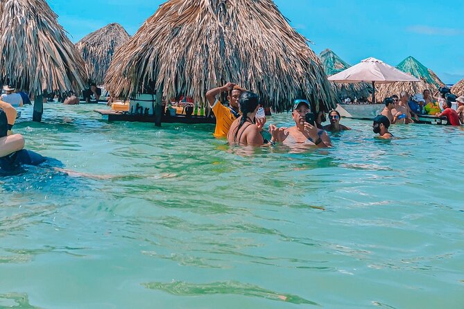 Full Day Guided Tour to Isla Cholón - Meeting Point