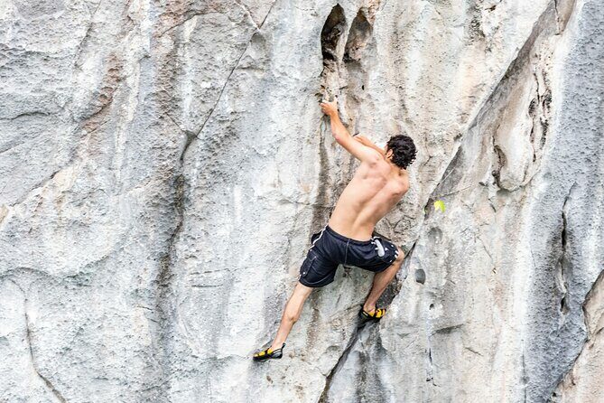 Full Day Guided Tour to Lan Ha Bay with Kayaking, Cliff Jumping - FAQ