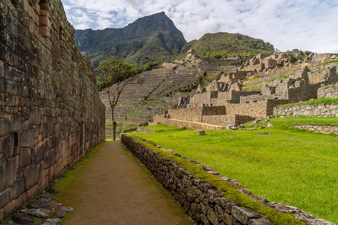 Full Day Guided Tour to Machu Picchu Transportation Included - Pricing and Cancellation Policy