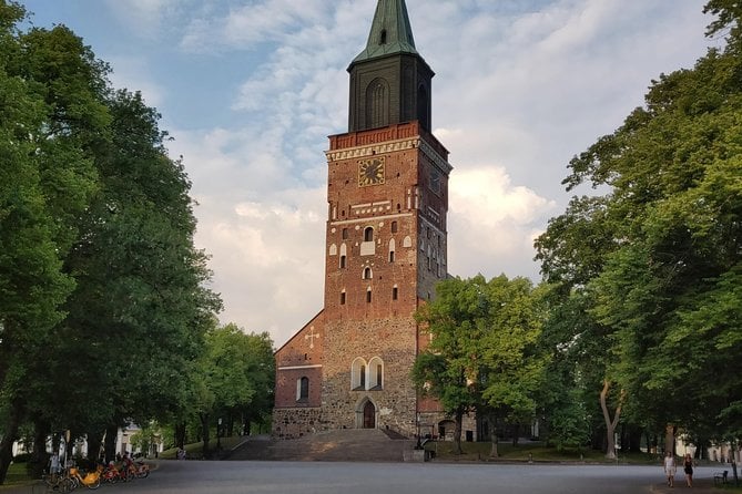 Full-Day Guided Turku and Castle Tour From Helsinki - Booking and Pricing