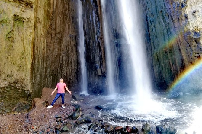 Full-Day Guided Walking Tour of Yura Waterfalls From Arequipa - Key Points