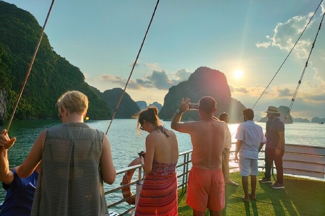 Full Day Halong Bay Luxury Limousine Bus & Buffet Lunch - Pricing and Booking