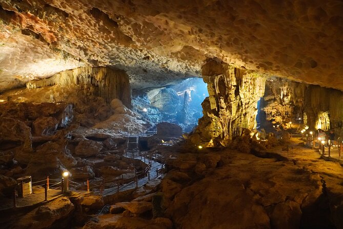 Full Day Halong Bay Tour With Buffet Lunch - Hanoi to Ha Long Bay
