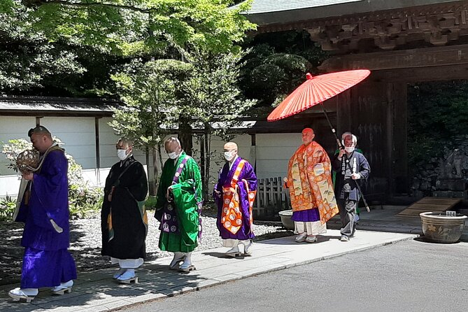 Full Day Hiking Tour at Mt.Takao Including Hot Spring - Onsen Relaxation After Hiking
