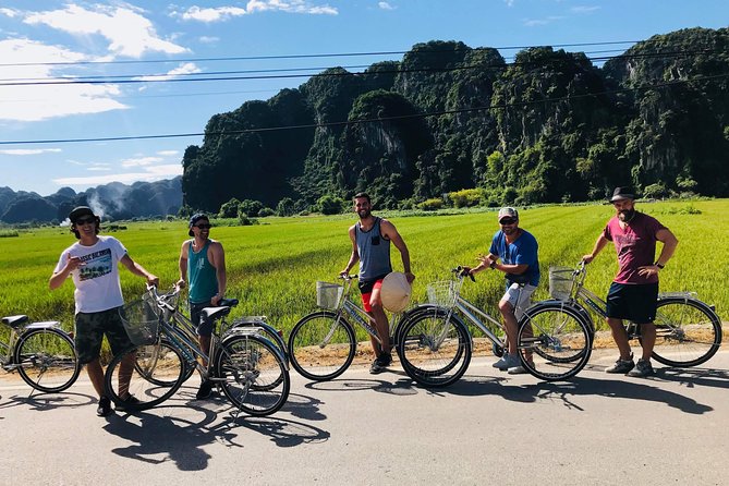Full Day Hoa Lu - Mua Cave - Trang an Boating With Transfer & Buffet Lunch - Cycling to Bich Dong Pagoda